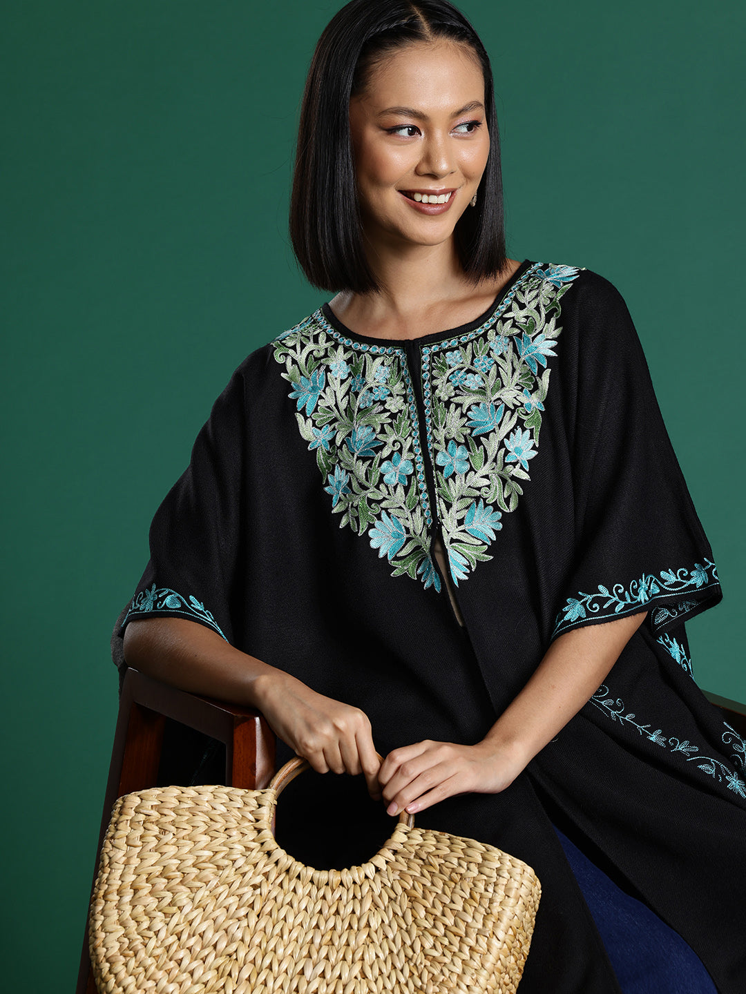 Freesize kaftan pheran with Kashmiri floral embroidery