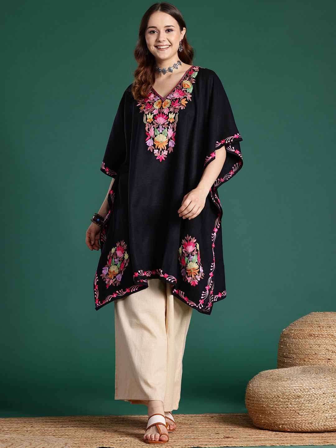 Women Black Floral Kashmiri Aari Embroidered Thread Work Pheran