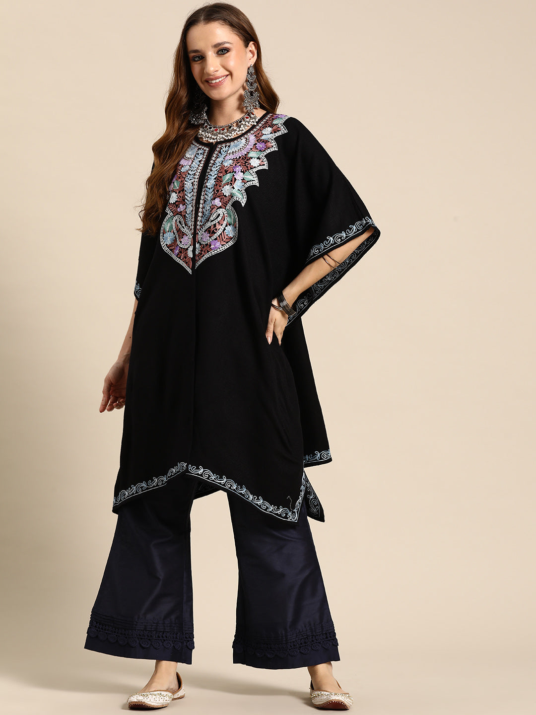 Women Floral Yoke Design Flared Sleeves Jacquard Kaftan Kurta