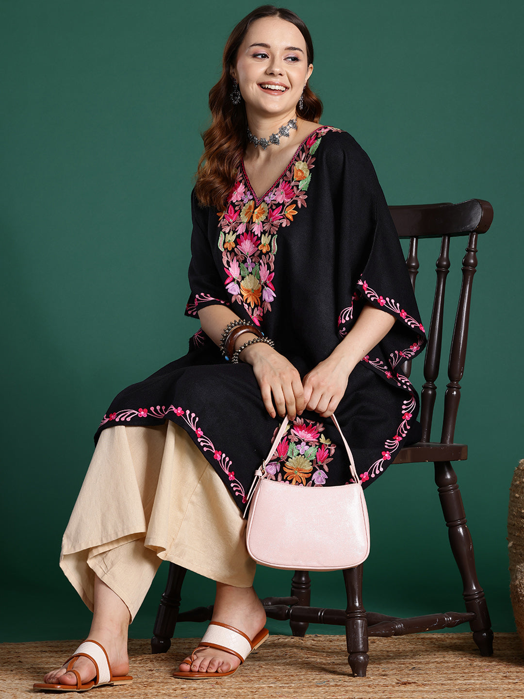 Women Black Floral Kashmiri Aari Embroidered Thread Work Pheran