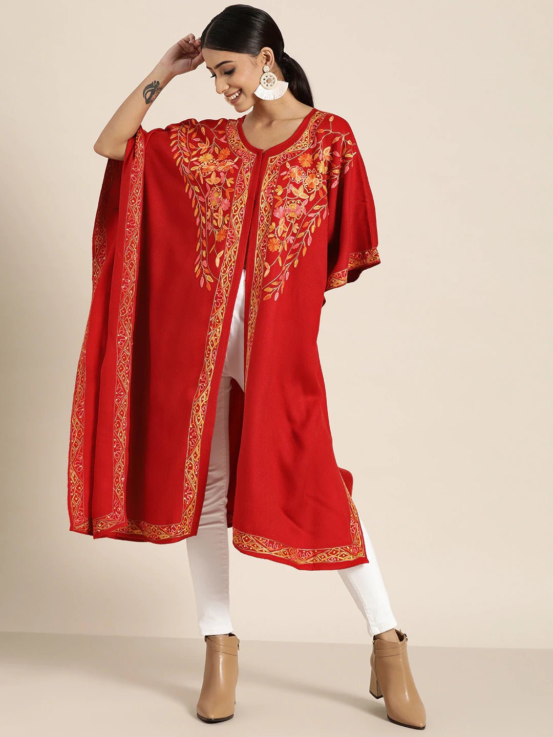 Women Red Floral Aari Embroidered Kashmiri Pheran