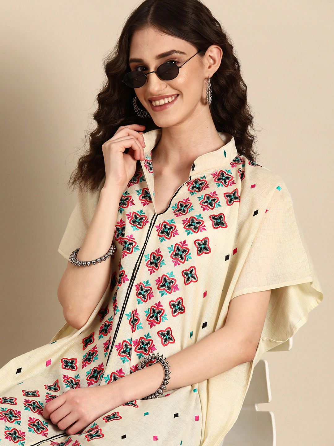 Women Floral Embroidered Flared Sleeves Cotton Jacquard Kurta